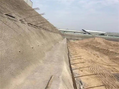 博湖河道边坡加固